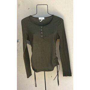 Green Lightly Ribbed Fitted Henley Top Drawstring Side Ties Woman’s/Jrs Sz Smalĺ